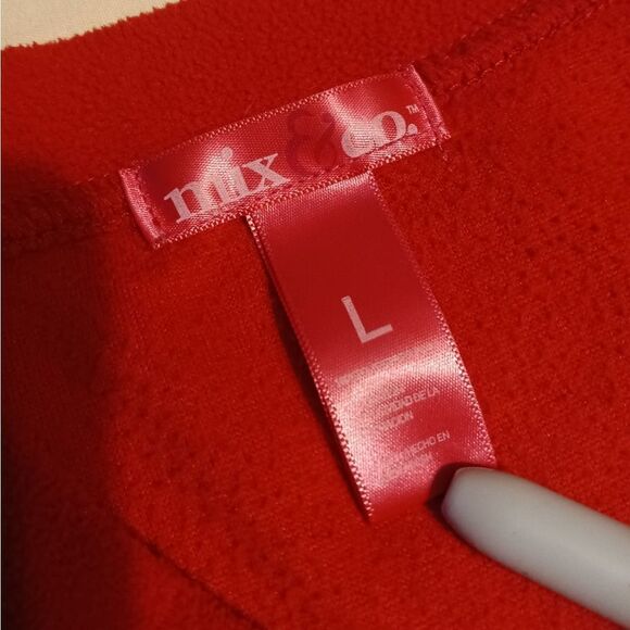 Mix & Co. V-neck Velour Sweat Size: Large (0304) - Picture 2 of 7